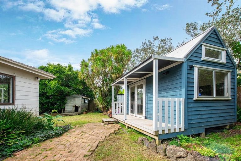 Photo of property in 42 Arodella Crescent, Ranui, Auckland, 0612