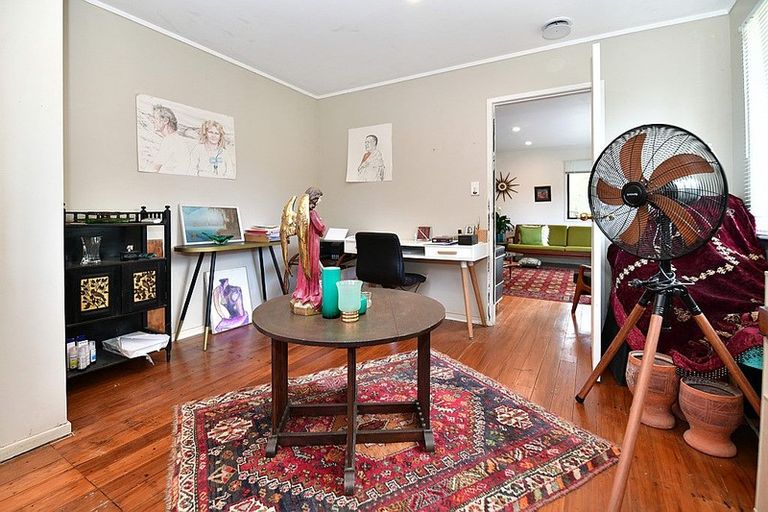 Photo of property in 16 Shelly Beach Road, Shelly Beach, Helensville, 0874