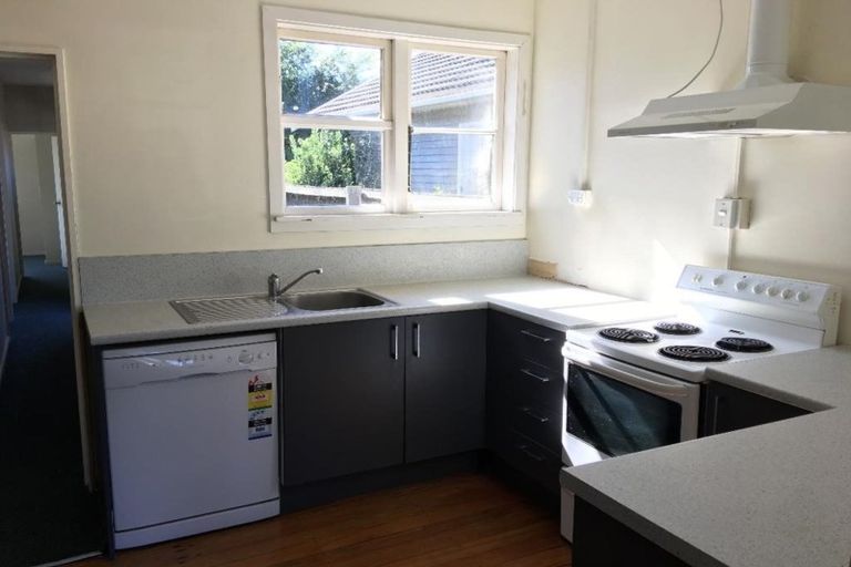 Photo of property in 2/34 Wainui Street, Riccarton, Christchurch, 8041