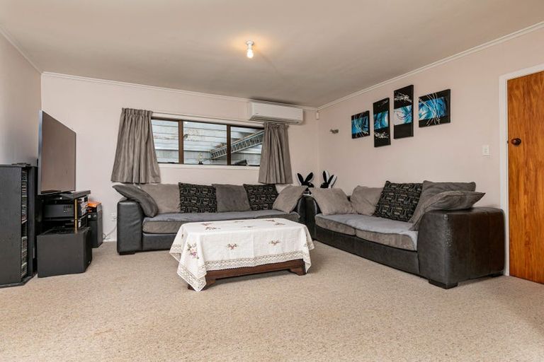 Photo of property in 83a Glengarry Road, Glen Eden, Auckland, 0602