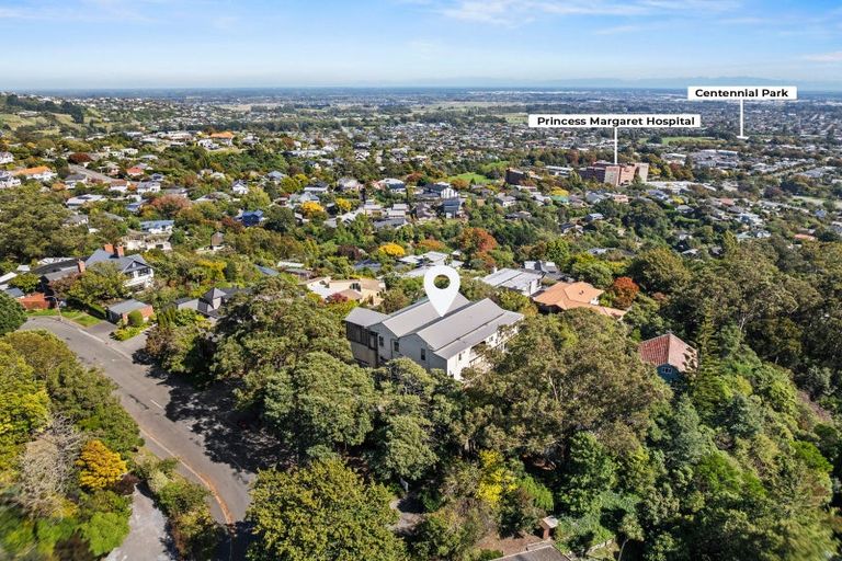 Photo of property in 8 Macmillan Avenue, Cashmere, Christchurch, 8022