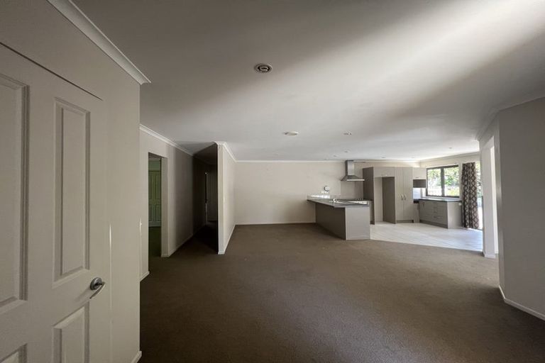 Photo of property in 68 Attwood Road, Paremoremo, Auckland, 0632