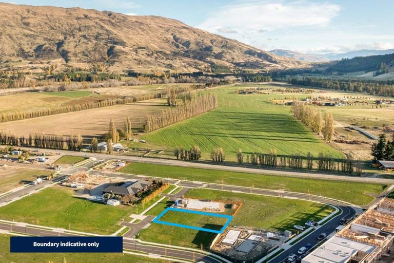 Photo of property in 4 Raspberry Close, Wanaka, 9382