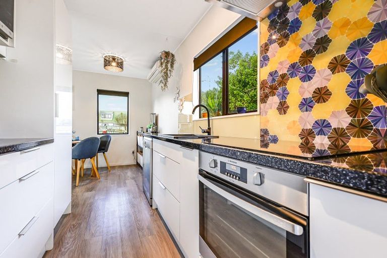 Photo of property in 9 Pringle Place, Nawton, Hamilton, 3200