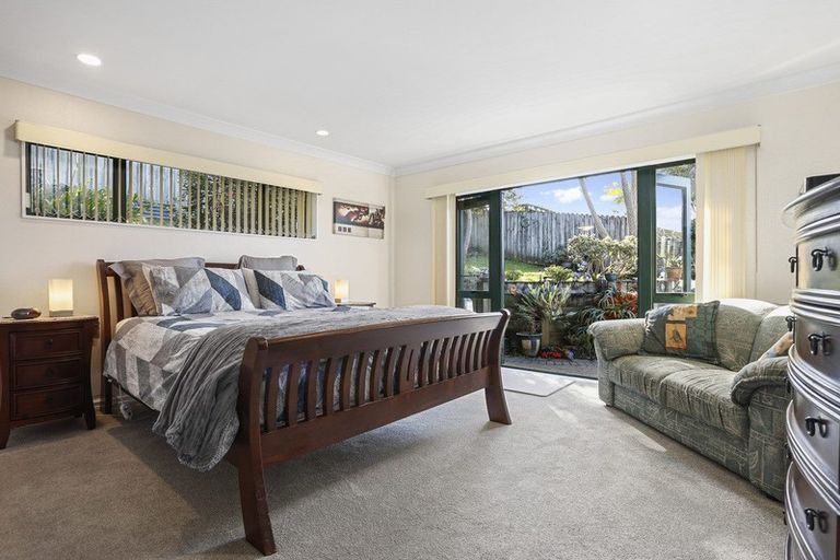 Photo of property in 23 Rathmar Drive, Manurewa, Auckland, 2105