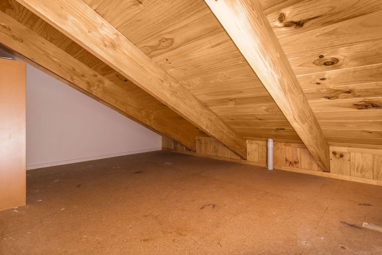 Photo of property in 2 Par Place, Kinloch, Taupo, 3377