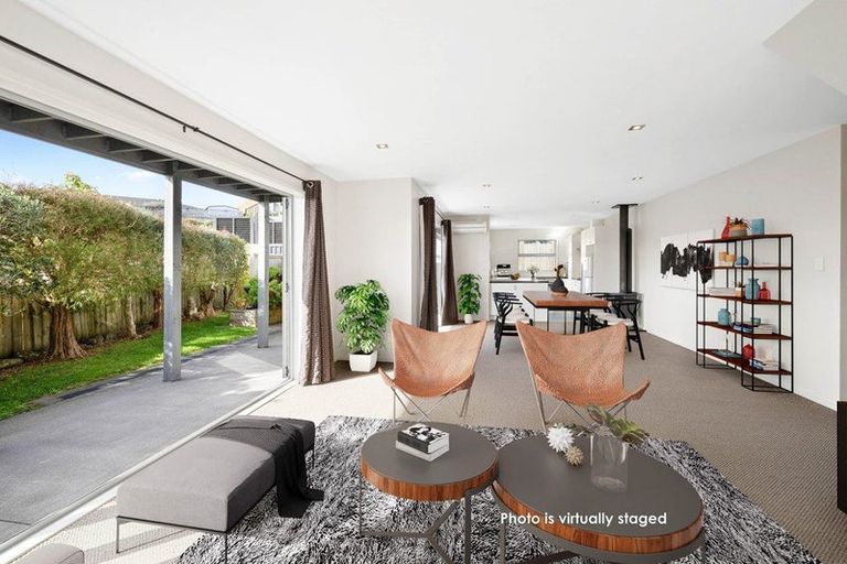 Photo of property in 14e Maple Crescent, Whalers Gate, New Plymouth, 4310