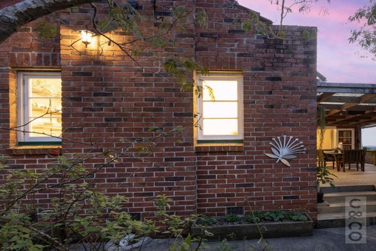 Photo of property in 16 Karaka Street, Helensville, 0800