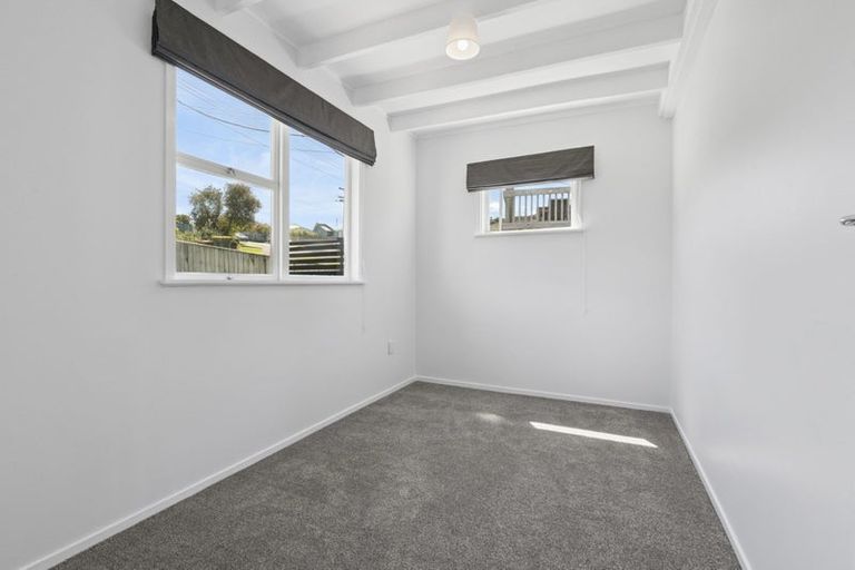 Photo of property in 21 Brigitte View, Snells Beach, 0920