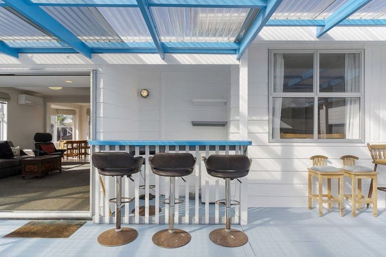 Photo of property in 118 Aberdeen Place, Whangamata, 3620