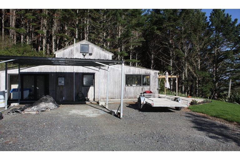 Photo of property in 127 Mountain View Road, Hikurangi, 0114