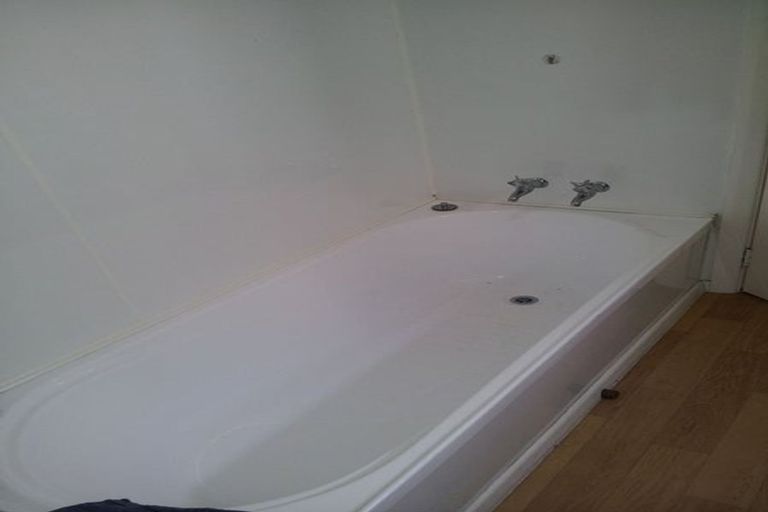 Photo of property in 20 Wilson Street, Newtown, Wellington, 6021