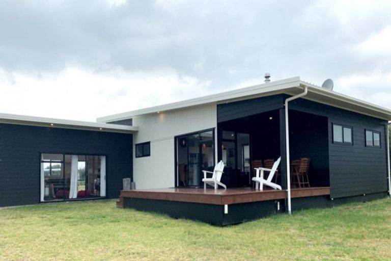 Photo of property in 117 Harbour Drive, Matarangi, Whitianga, 3592