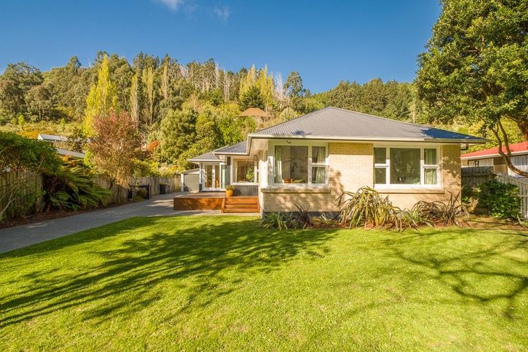 Photo of property in 107 Bowenvale Avenue, Cashmere, Christchurch, 8022