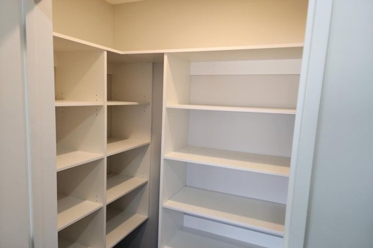 Photo of property in 5 Old Stone Lane, Cracroft, Christchurch, 8022