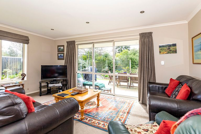 Photo of property in 36 Tancred Street, Geraldine, 7930