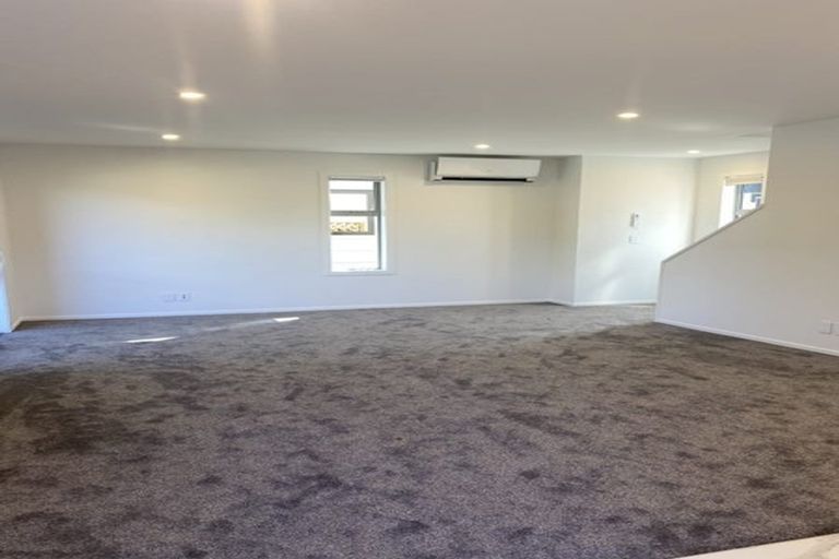Photo of property in 2 Collingwood Street, Waterloo, Lower Hutt, 5011
