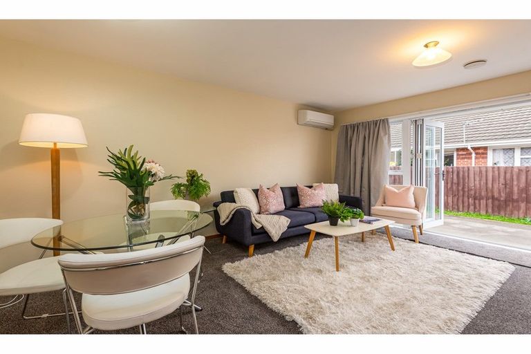 Photo of property in 2/470 Greers Road, Bishopdale, Christchurch, 8053