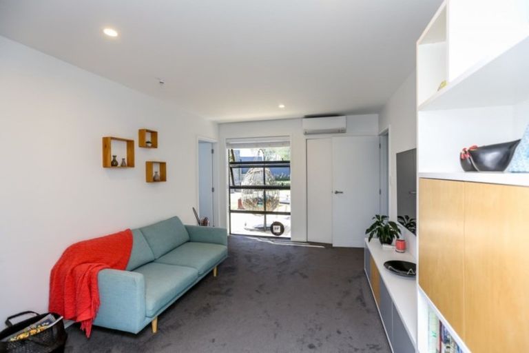 Photo of property in 51 Poplar Grove, Whalers Gate, New Plymouth, 4310