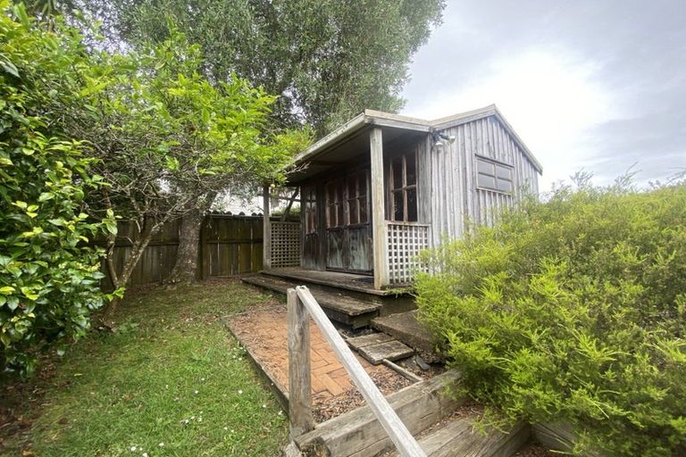Photo of property in 9 Louvain Place, Greenhithe, Auckland, 0632