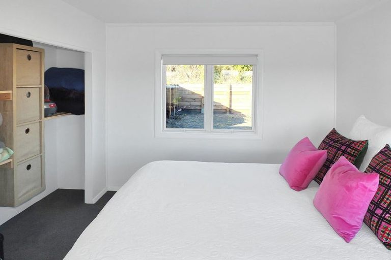 Photo of property in 53 Pratt Avenue, Foxton Beach, Foxton, 4815