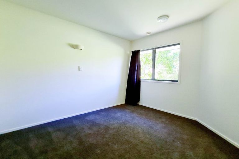 Photo of property in 7/3 The Avenue, Albany, Auckland, 0632
