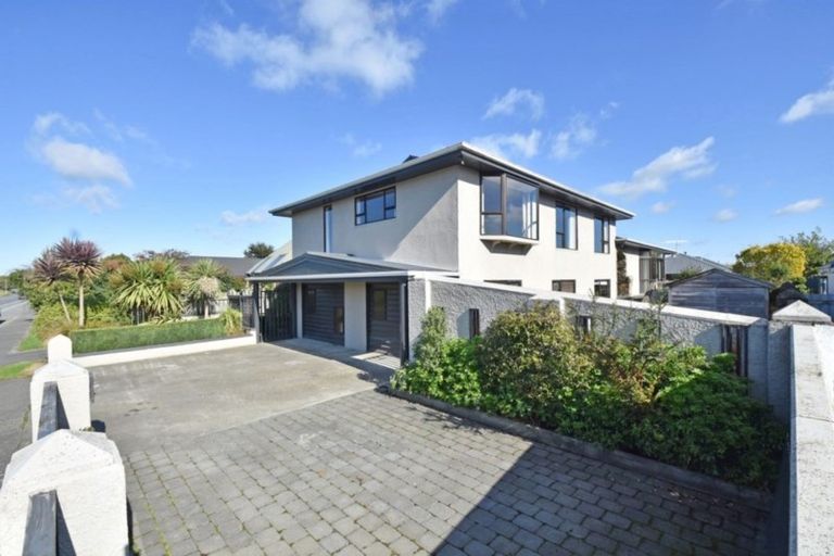 Photo of property in 708 Queens Drive, Waikiwi, Invercargill, 9810