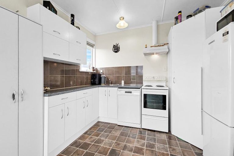 Photo of property in 6 Elliott Crescent, Owhata, Rotorua, 3010