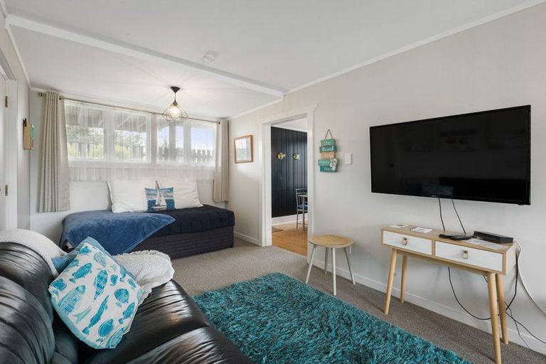 Photo of property in 15 Snell Crescent, Waihi Beach, 3611