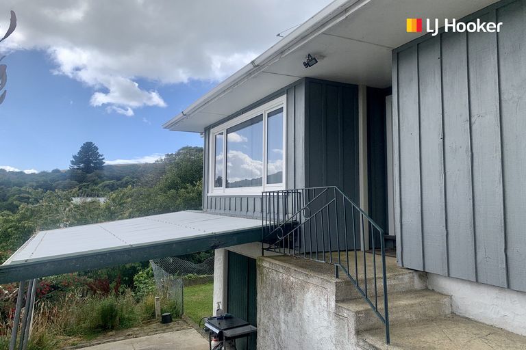 Photo of property in 15 Porterfield Street, Macandrew Bay, Dunedin, 9014