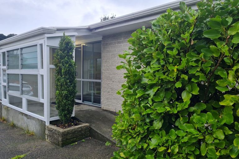 Photo of property in 91a Main Road, Wainuiomata, Lower Hutt, 5014