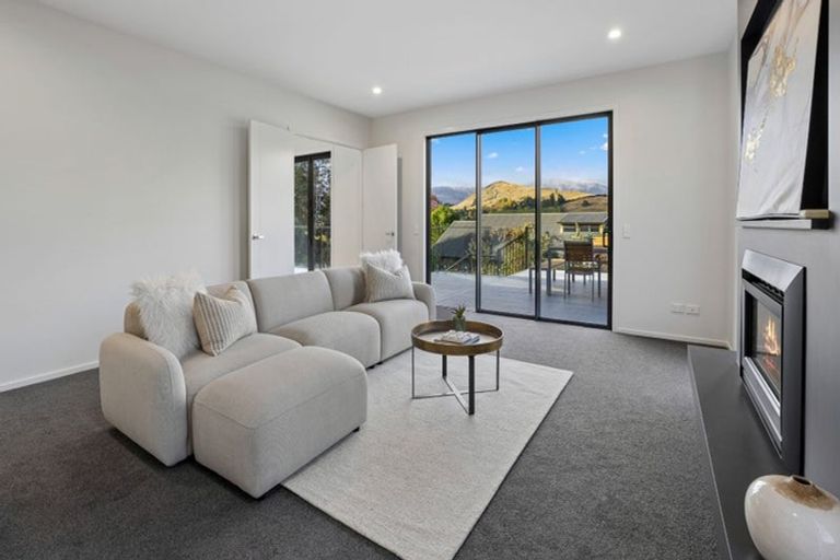 Photo of property in 4 Lindmore Lane, Lower Shotover, Queenstown, 9371