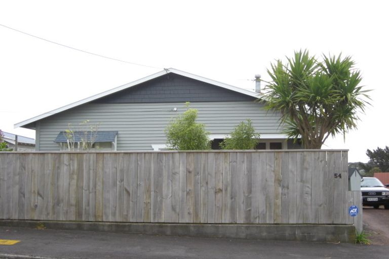 Photo of property in 54 Mill Road, Lower Vogeltown, New Plymouth, 4310