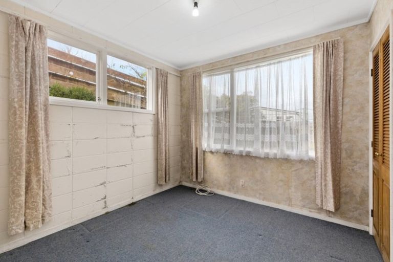 Photo of property in 9 Oakleigh Street, Maungaraki, Lower Hutt, 5010