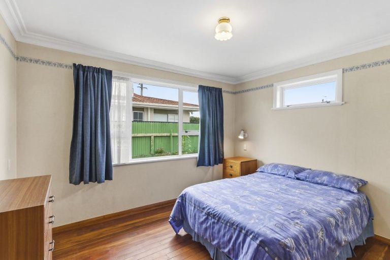Photo of property in 9 Chester Street, Levin, 5510