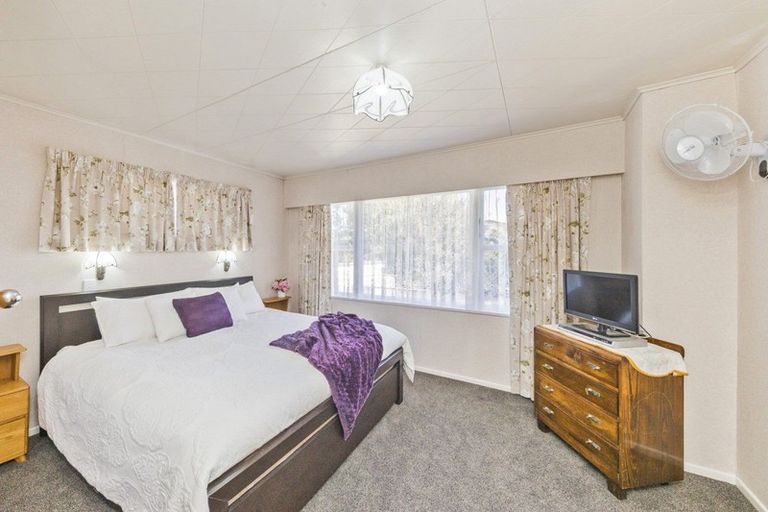 Photo of property in 90 Lethbridge Street, Feilding, 4702