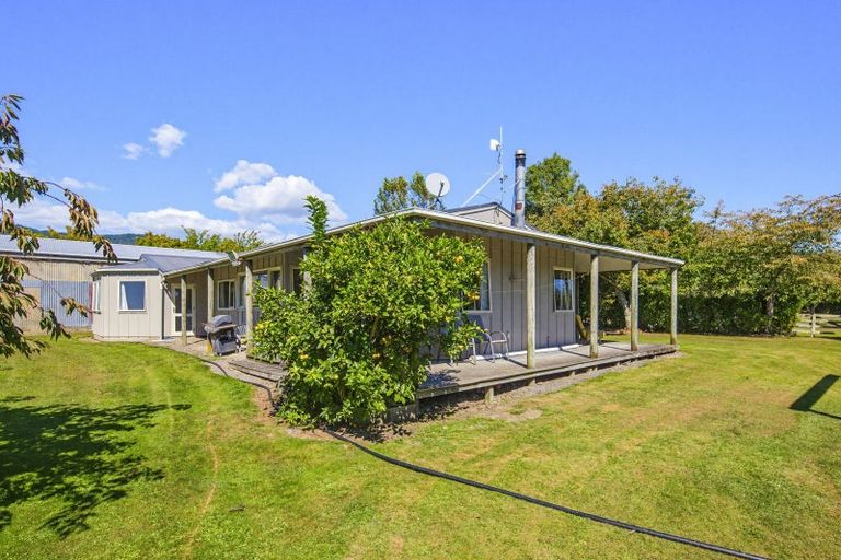 Photo of property in 63 South Manakau Road, Manakau, Otaki, 5583