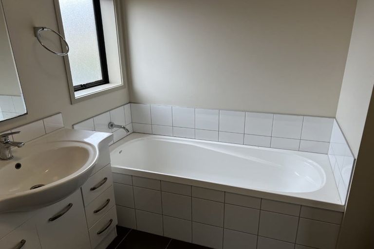 Photo of property in St Claire Village, 228/172 Mcleod Road, Te Atatu South, Auckland, 0610