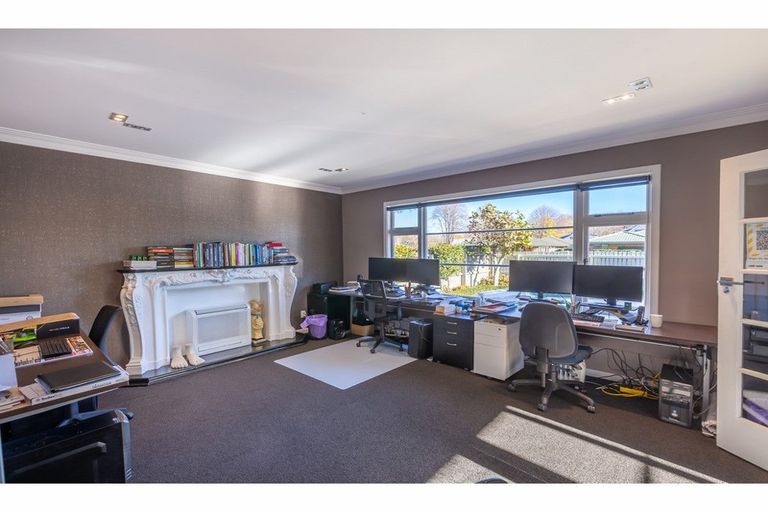 Photo of property in 38 Colombo Street, Cashmere, Christchurch, 8022