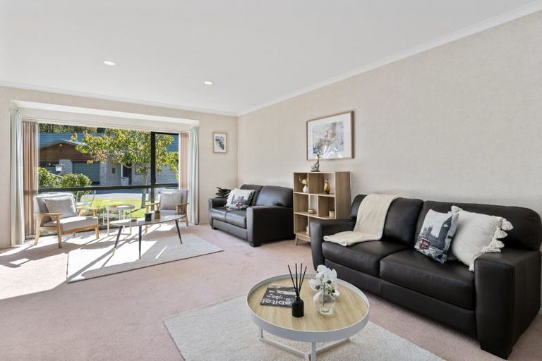 Photo of property in Redwood Village, 26/42 Main Road, Tawa, Wellington, 5028