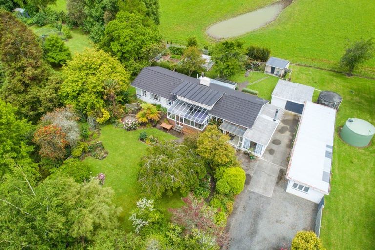 Photo of property in 329 Makirikiri Road, Crofton, Marton, 4787