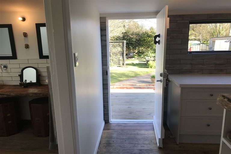 Photo of property in 9 Grammar Street, Kimbolton, 4777