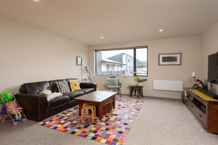 Photo of property in 18/8 Thatcher Crescent, Crofton Downs, Wellington, 6035