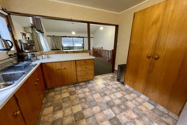 Photo of property in 2/60 Truscott Avenue, Johnsonville, Wellington, 6037