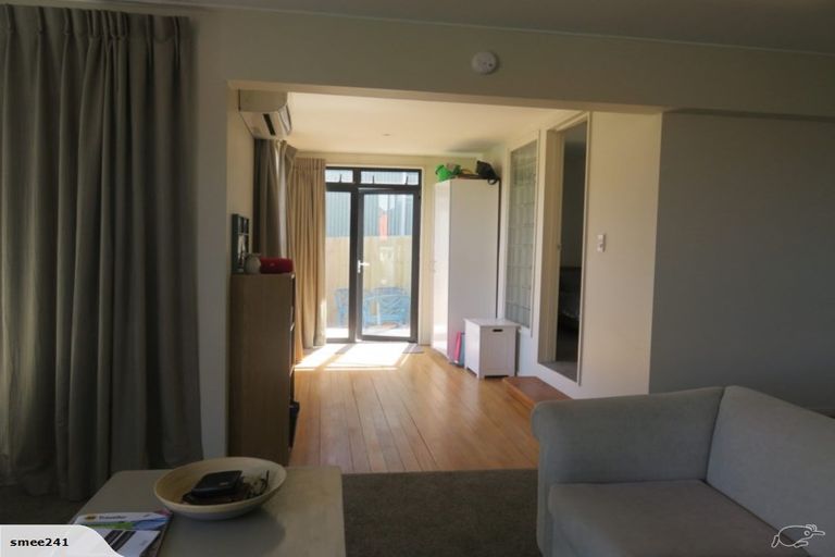 Photo of property in 13 Reserve Terrace, Lyttelton, 8082