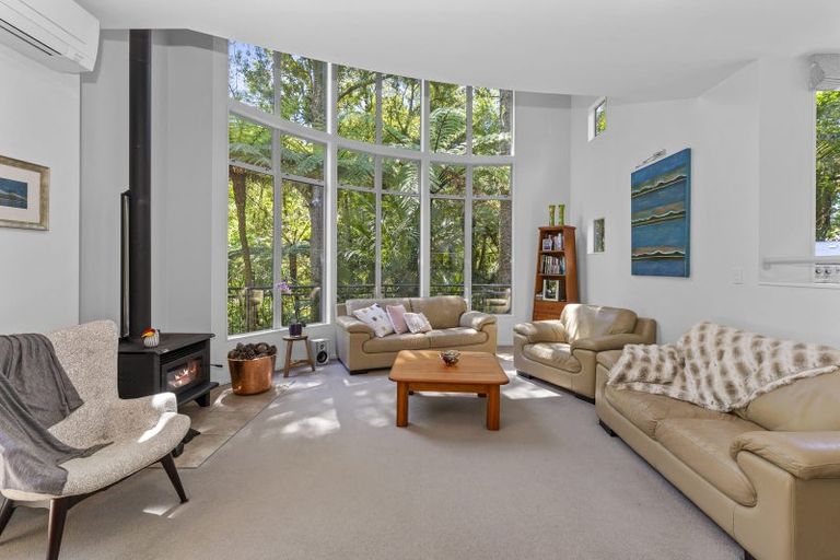 Photo of property in 133 Konini Road, Titirangi, Auckland, 0604