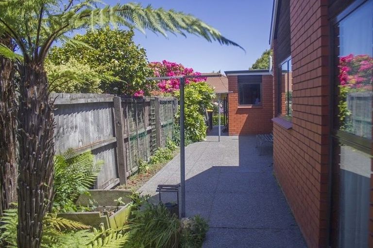 Photo of property in 20 Lavandula Crescent, Burnside, Christchurch, 8042