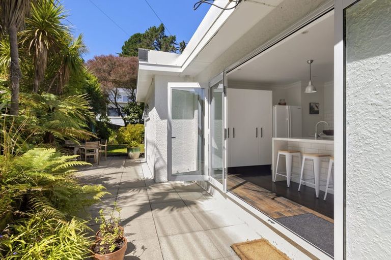 Photo of property in 8 Otaki Street, Miramar, Wellington, 6022