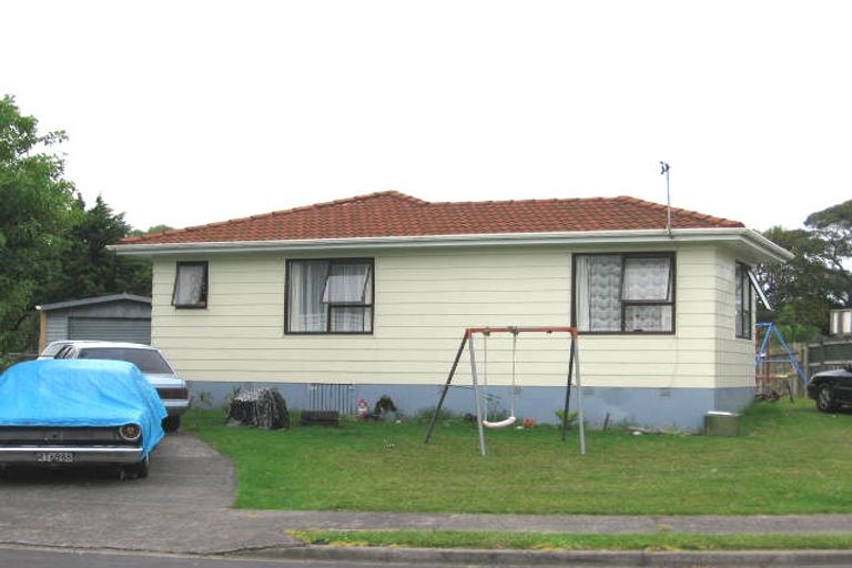 Photo of property in 21 Edwin Freeman Place, Ranui, Auckland, 0612