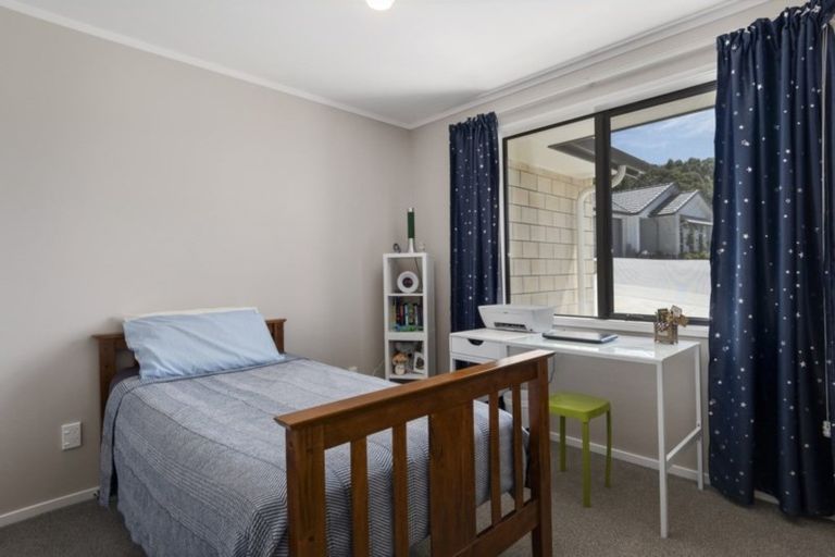 Photo of property in 3 Lakeside Terrace, Omokoroa, 3114